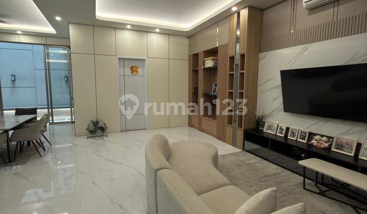Rumah Pik 2 Manhattan Renov Furnish [8X25m] 2