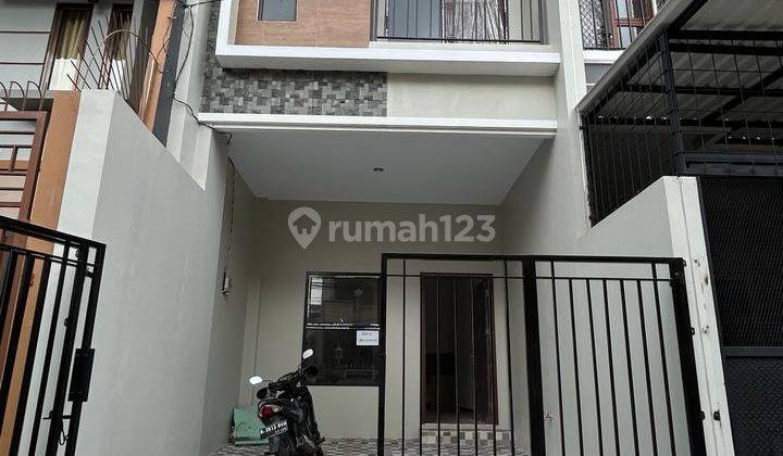 Rumah baru Siap Huni Strategis Di Jelambar(JL270) 1