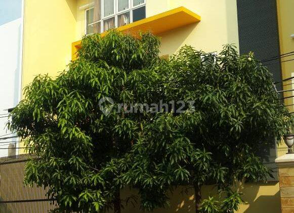 Rumah Mewah sangat bagus greenville strategis(gr10)  2