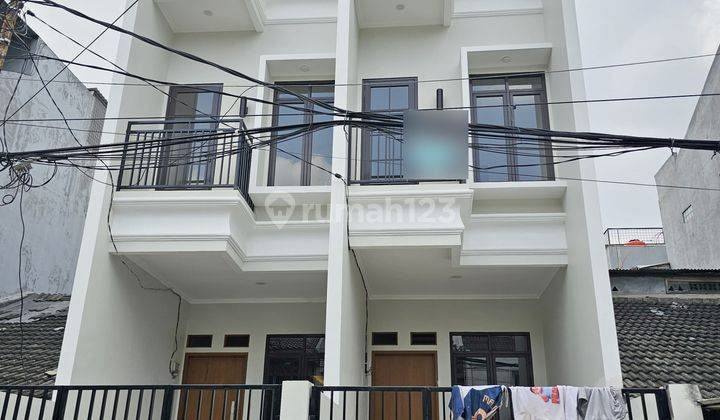 Rumah Baru 3x16 jalan lebar di Taman Cosmos Taman Ratu(TR160)  1