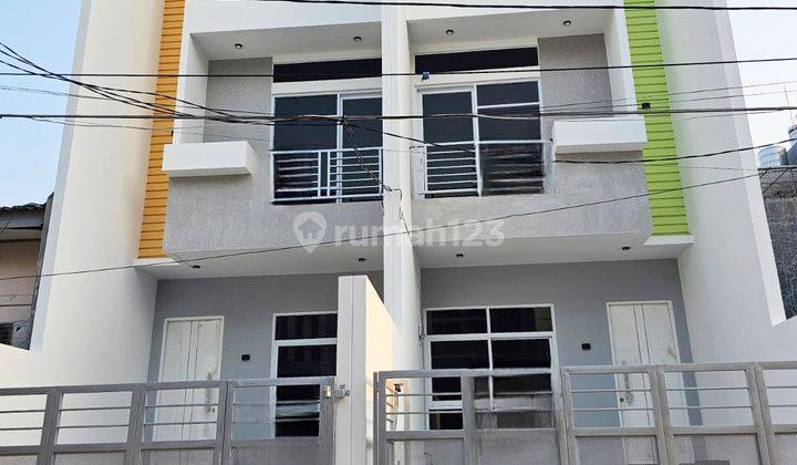 Rumah baru 2 unit Siap Huni di Taman Ratu(TR159) 1