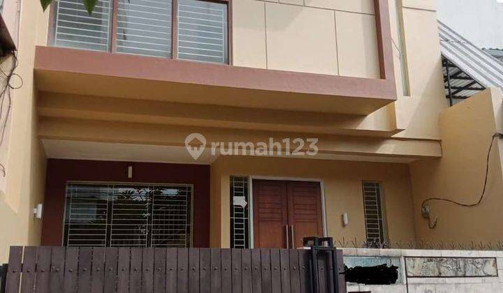 Rumah Bagus Siap Huni Strategis di Tomang(TM138) 1