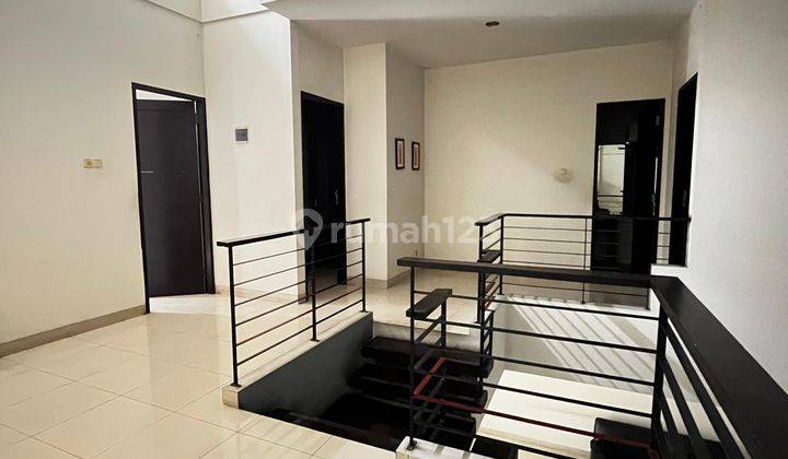 Rumah 150meter lokasi strategis di Jelambar(JL273) 1