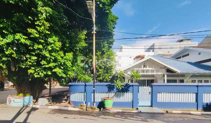 Rumah pinggir jalan Lokasi Strategis Di Tomang(TM148) 2