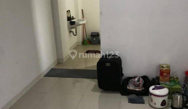 Rumah pinggir jalan di Tomang lokasi strategis(TM46) 2