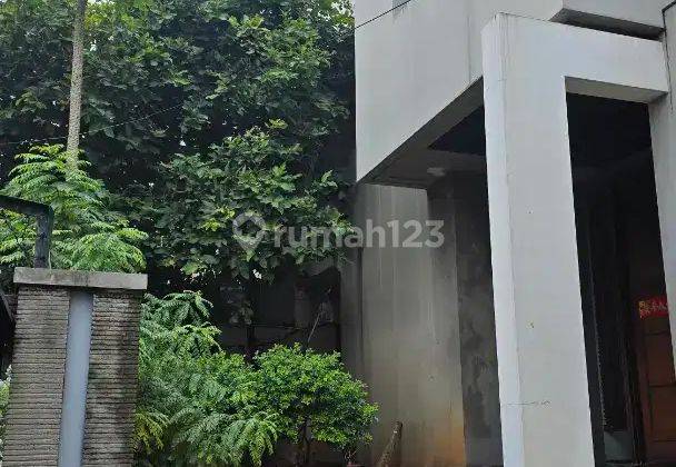 Rumah 270meter lokasi strategis di Duri kepa(DK274) 2