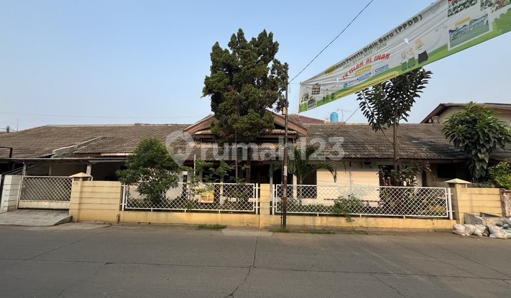 Rumah Murah 2 Kavling di Jalan Utama Bagus Buat Usaha di Jatibening Dekat LRT