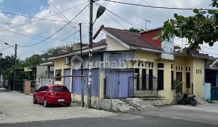 House for Sale on Main Road, Good for Business in Tambun, Bekasi