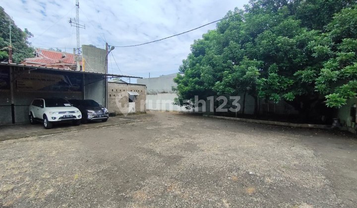 Land for sale by the roadside in Jatibening Land for sale by the roadside in Jatibening