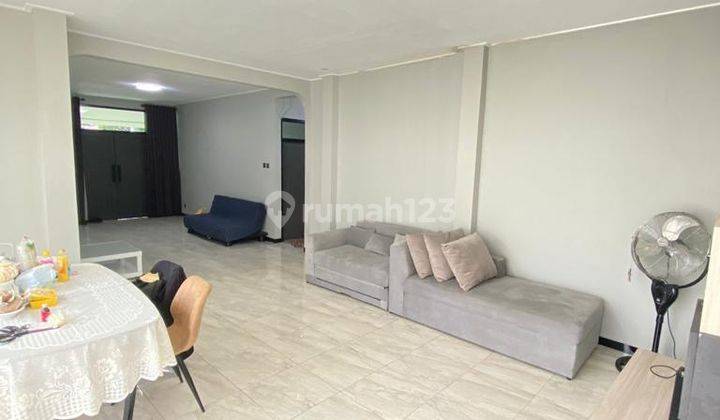 Rumah Murah , Luas Dan Nyaman di Kemang Pratama 7