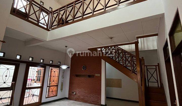 Rumah Hommy 2 Lantai di Pondok Pekayon Indah Bekasi 1