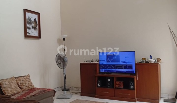 Rumah Hook Bebas Banjir di Jatibening Bekasi 2