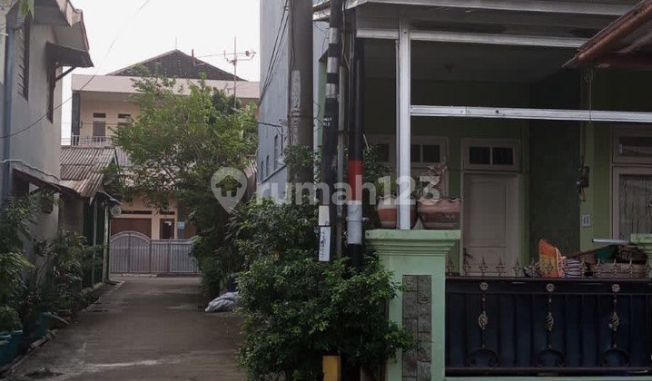 Hook House Affordable Price In Pancoran Mas Depok 2