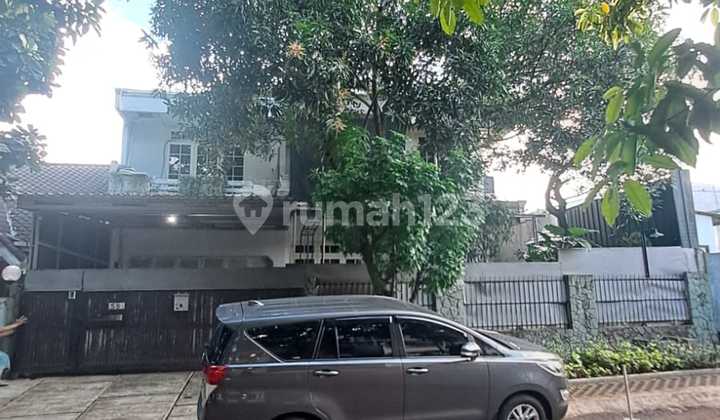 Affordable House in Cinere with Spacious Land, Ideal for Investment and Residence