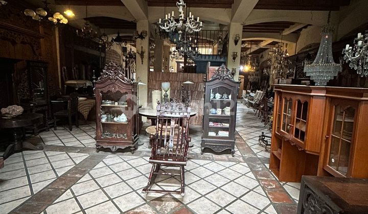 For Sale 3-Story Gallery in Rempoa, South Tangerang 2