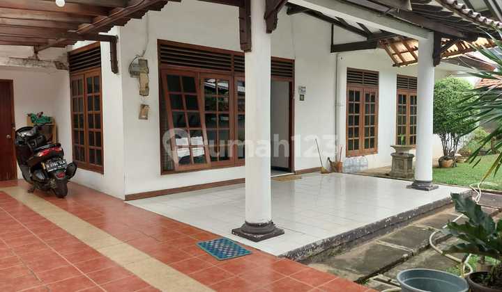 Rumah + Kost daerah Menteng Dalam Jakarta Selatan Rumah + Kost daerah Menteng Dalam Jakarta Selatan