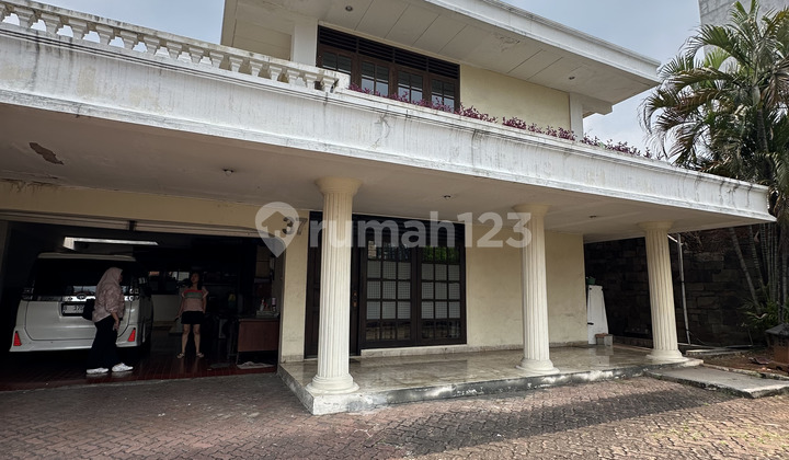 Dijual Rumah Jl. Limo Kebayoran Lama, Jakarta Selatan Dijual Rumah Jl. Limo Kebayoran Lama, Jakarta Selatan
