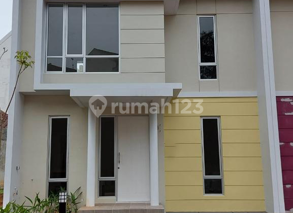 Rumah 2 Lantai Unfurnished Dekat Club House - Boston Village 2