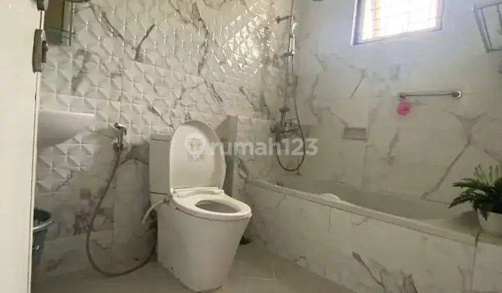 Rumah Furnish, Hak Milik di The Green Bsd City, Tangerang Selatan 11