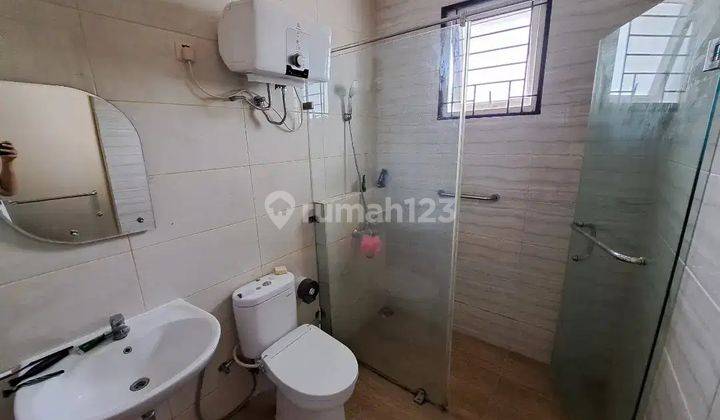 Rumah Furnish, Hak Milik di The Green Bsd City, Tangerang Selatan 12
