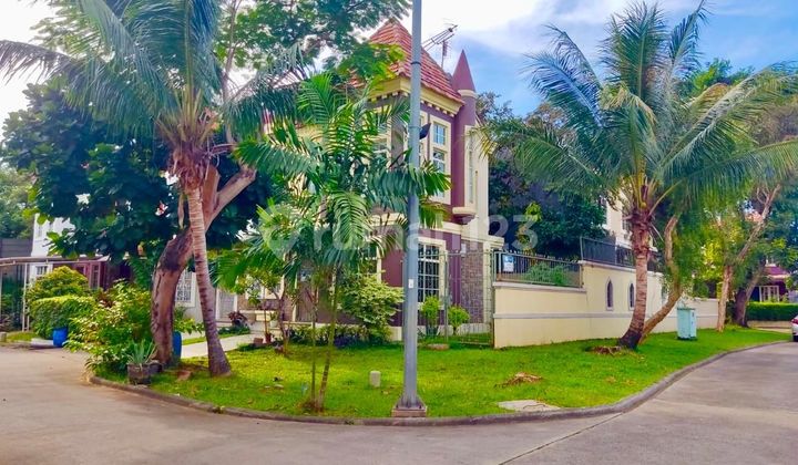 Cluster Eksklusif Taman Britania Lippo Karawaci, Rumah Hook dengan Taman Luas 2