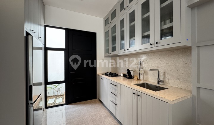 Rumah Modern American Classic di Bogor Selatan - The Mutiara 2