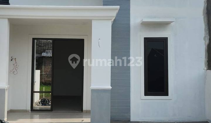 Affordable Ready-to-Occupy Exclusive Residence in Tlogomulyo Pedurungan 1