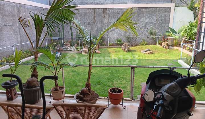 Rumah Mewah 2 Lantai SIap Huni di Taman CIlegon Indah  2