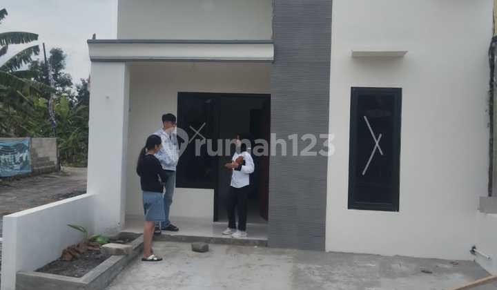 Affordable Ready-to-Occupy Exclusive Residence in Tlogomulyo Pedurungan 1