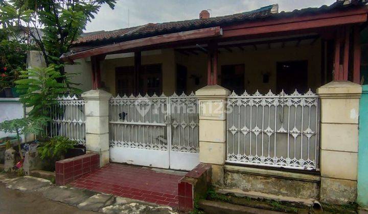 Jual Murah Rumah Tua Butuh Renov
perumahan Kemang Ifi Graha
jatiasih, Bekasi 2