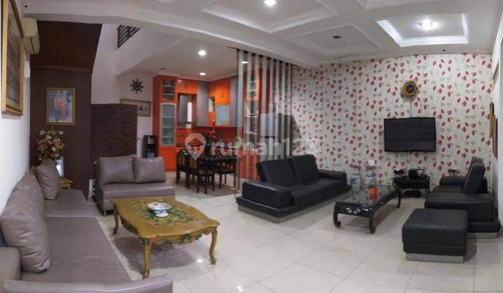 DI Jual Cepat Rumah 2 Lt Rapi
Semi Furnish Siap Huni 
Kayu Putih - Jakarta Timur,
Nego 2