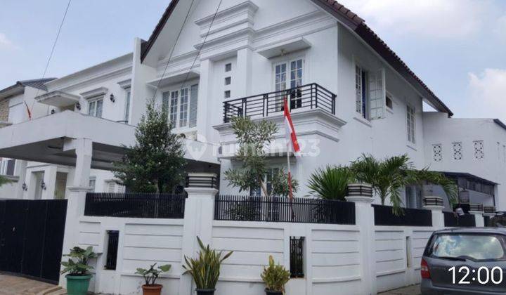 Jual Cepat Rumah Hoek 2 Lt 
Mewah Full Furnish Cluster Cira 
Cipinang Jakarta Timur 1