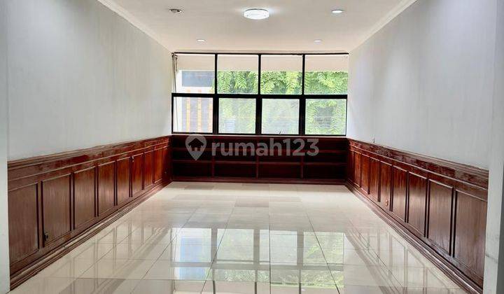 Sewakan Ruko 4 Lt Siap Pakai Jl Juanda Pecenongan Gambir Jakarta Pusat
 1