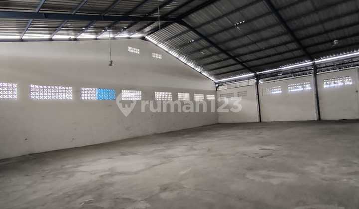 Sewakan Gudang Siap Pakai Strategis Narogong Bekasiluas Tanah 4660 M²luas Bangun 3661 M²listrik 50.000 Wattada Officeada Torenair Tanahakses Container 40 Feetsurat Shmharga Sewa 2 M/thn( Exclude Ppn)jongphi 2