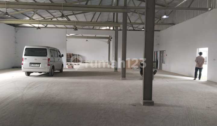 Rent Ready-to-Use Warehouse Cakung East Jakarta
