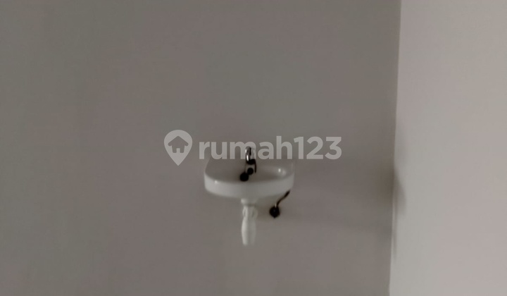 Sewakan Ruko Komersil 2 Lt Siap Pakaiharapan Indah 1 Bekasi 2