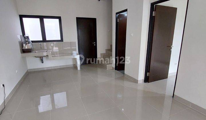 Rumah metland puri lokasi bagus 2