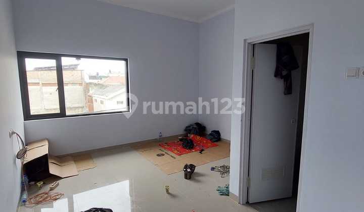 Jual Rumah Baru Jelambar Siap Pakai Minimalis 2