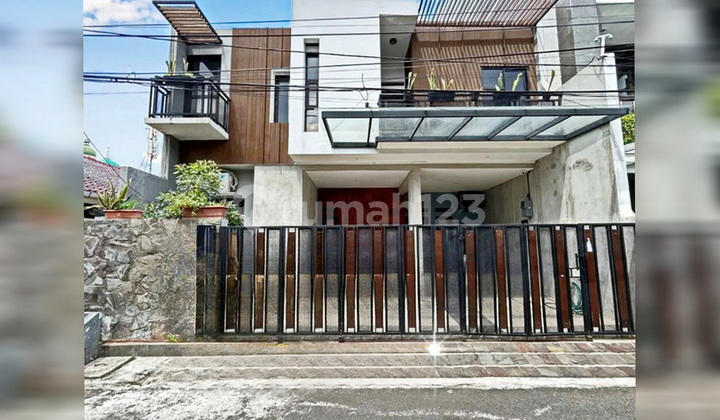 Rumah Modern Bagus Siap Huni di Rawamangun Jakarta Timur