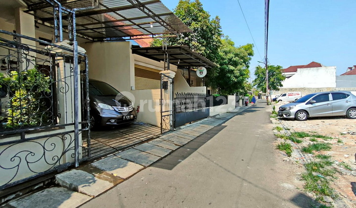 Rumah Modern Bagus di Rawamangun Jakarta Timur 2
