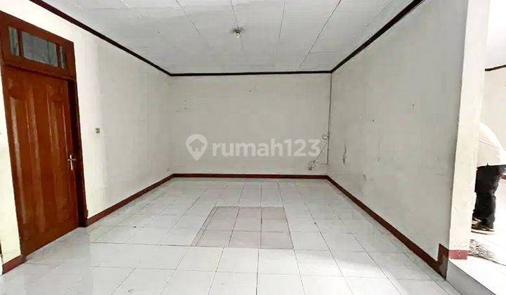 Rumah Lokasi Strategis Perlu Renovasi Di Rawamangun Jakarta Timur 2