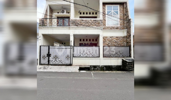 Rumah Bagus Modern Siap Huni di Rawamangun Jakarta Timur Rumah Bagus Modern Siap Huni di Rawamangun Jakarta Timur