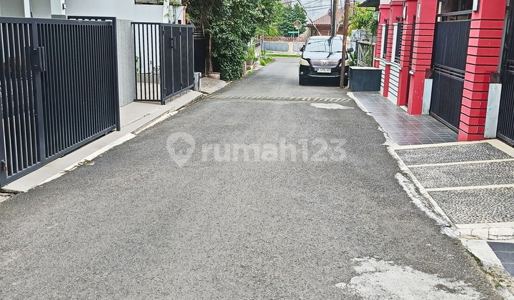 Modern New House Ready to Occupy in Kayu Putih, Rawamangun, East Jakarta 2