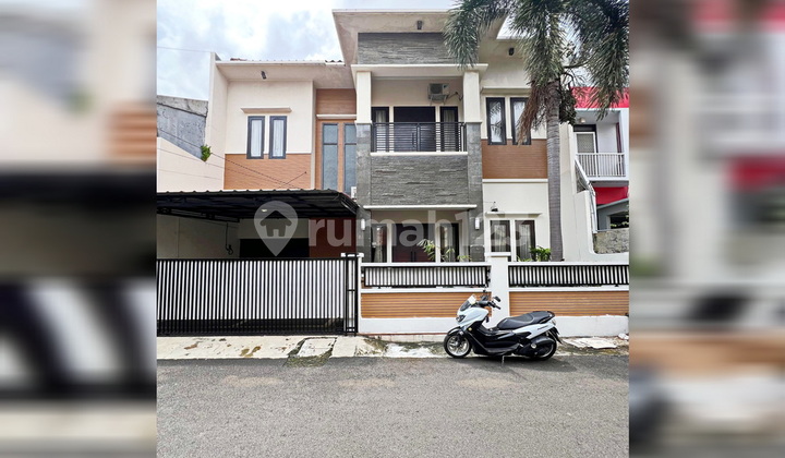 Rumah Modern Bagus Siap Huni di Rawamangun Jakarta Timur Rumah Modern Bagus Siap Huni di Rawamangun Jakarta Timur