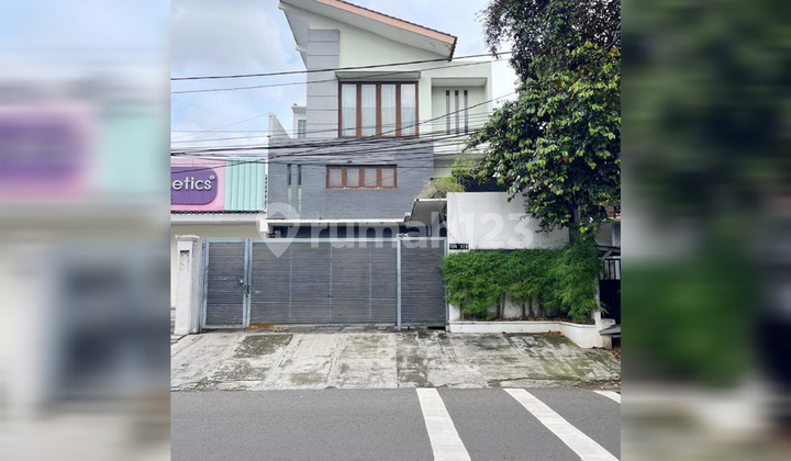 Rumah Modern Bagus Siap Huni di Pusat Bisnis Rawamangun Jaktim