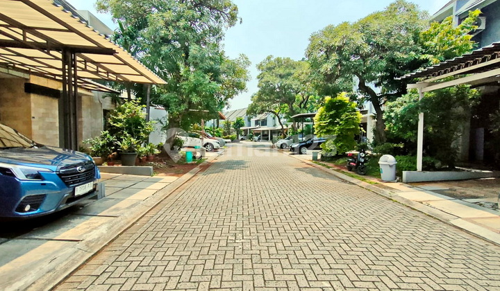 Nice House In The Premier Riviera Cluster In Rawamangun East Jakarta 2