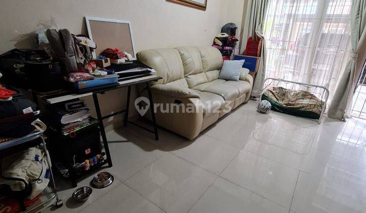 Rumah 2 Lantai Fully Furnished Di Kawasan Berkembang 1