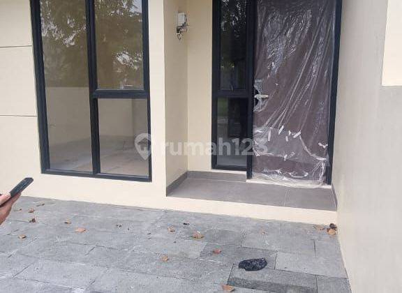 Rumah Metland 2 Lantai Bangunan Brand New 2