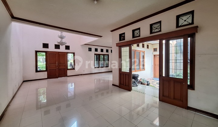 Rumah Mewah di Hoek di Pesona Depok Jarang Ada 2
