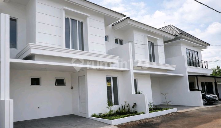 Rumah Baru 2 Lantai Seberang Ui di Margonda Raya